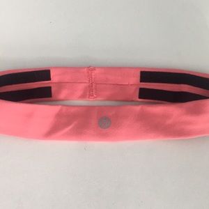A new pink lululemon headband